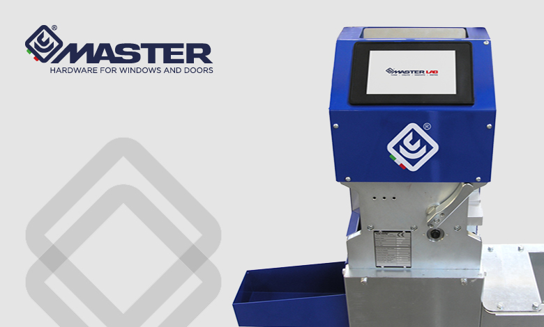 Master presents the new 4.0 automatic punching machine for cutting-punching